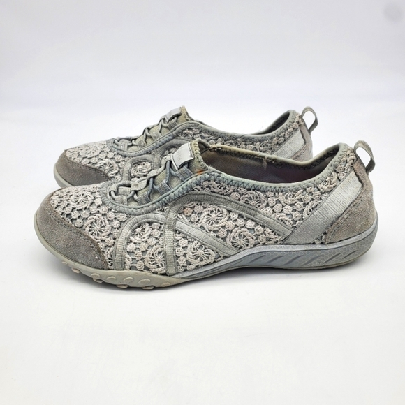 Skechers Shoes Women 6.5 Relaxed Fit Gray Lace Memory Foam Slip On Sneaker - Picture 1 of 11